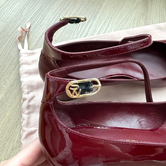BNWT Stuart Weitzman Jane 35MM Patent Leather Pumps – Rosewood (US 7) - Picture 9 of 10